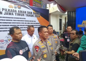Tarunanews.com Hut Ke 78 Bhayangkara Polda Jatim Gelar Turnamen Domino Bulutangkis Antar Media Img 20240710 Wa0198 1 340x240