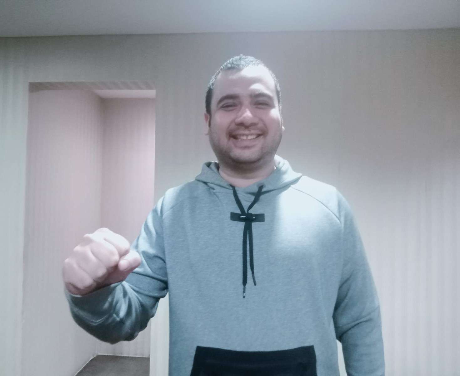 Foto: Arderio Hukom menerima dukungan jelang Musorkot KONI Surabaya untuk kepemimpinan baru yang kolaboratif dan profesional.