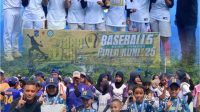 Foto: Atlet Baseball5 Blue Shark merayakan kemenangan di Piala KONI Surabaya 2025 di Lapangan Hoki Darmawangsa.