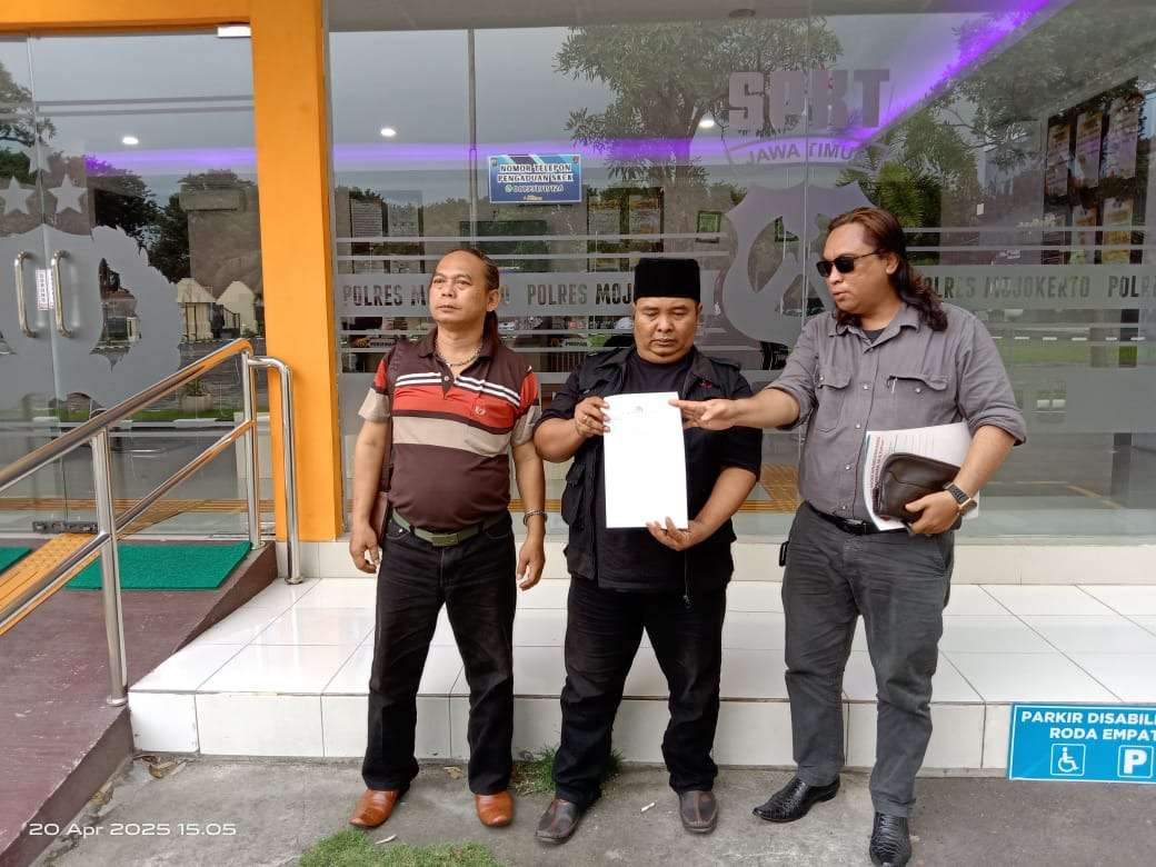 Foto: Laporan Debt Collector di Mojokerto Tak Diproses 8 Bulan, Pelapor Minta Transparansi