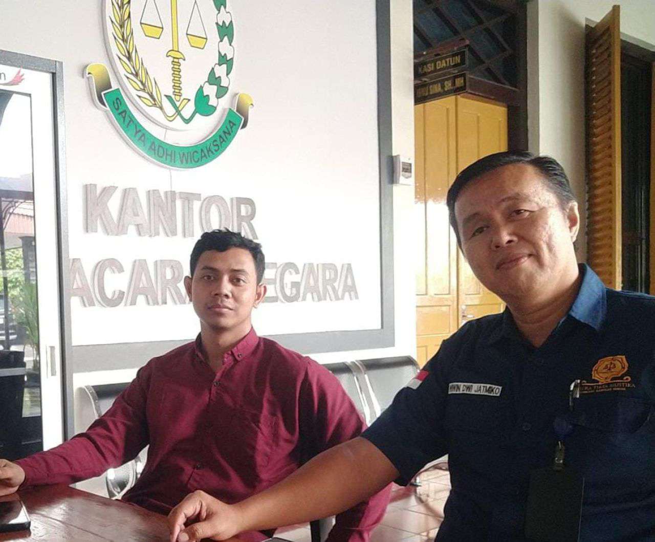 Foto: Hanif Bersama LBH CAKRAM saat dikantor Kejaksaan Negeri Blitar