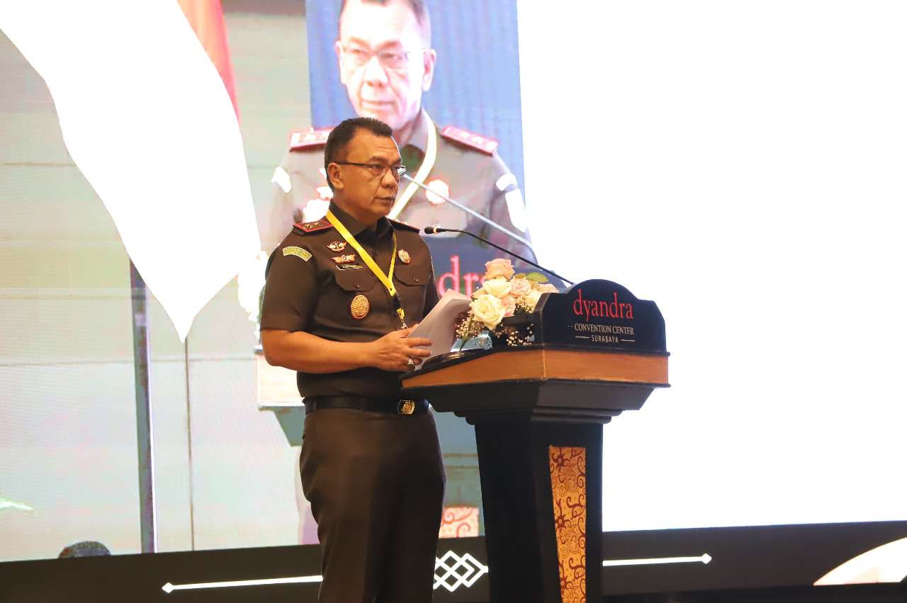 Foto: Kepala Kejati Jatim Agus Sahat ST saat membuka Rakerda Kejaksaan se-Jawa Timur Tahun 2025 di Surabaya.