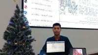 Foto: Ilustrasi Natal karya mahasiswa Ubaya yang dibuat dari ratusan persamaan linear matematika menggunakan Desmos