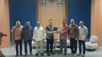 Foto: Kemenko PM menggelar Forum Konsultasi Publik dan dialog SMK Go Global di Surabaya untuk memperkuat transformasi UMKM dan pendidikan vokasi.