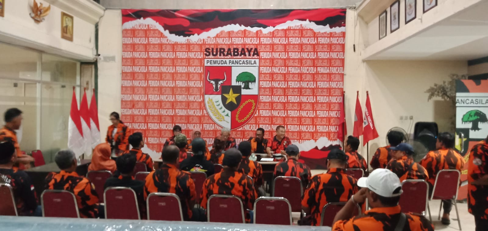 Foto: Kegiatan upgrading Bidang Organisasi MPC Pemuda Pancasila Kota Surabaya di Sekretariat MPC Surabaya.