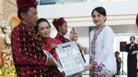 Foto: Suasana acara Kediri Ngunduh Mantu di Convention Hall SLG Kabupaten Kediri dalam rangka Hari Ibu 2025