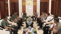 Foto: Kapolres Nganjuk AKBP Suria Miftah Irawan saat kunjungan kerja ke Bupati Nganjuk dan Dandim 0810 untuk memperkuat sinergi keamanan wilayah