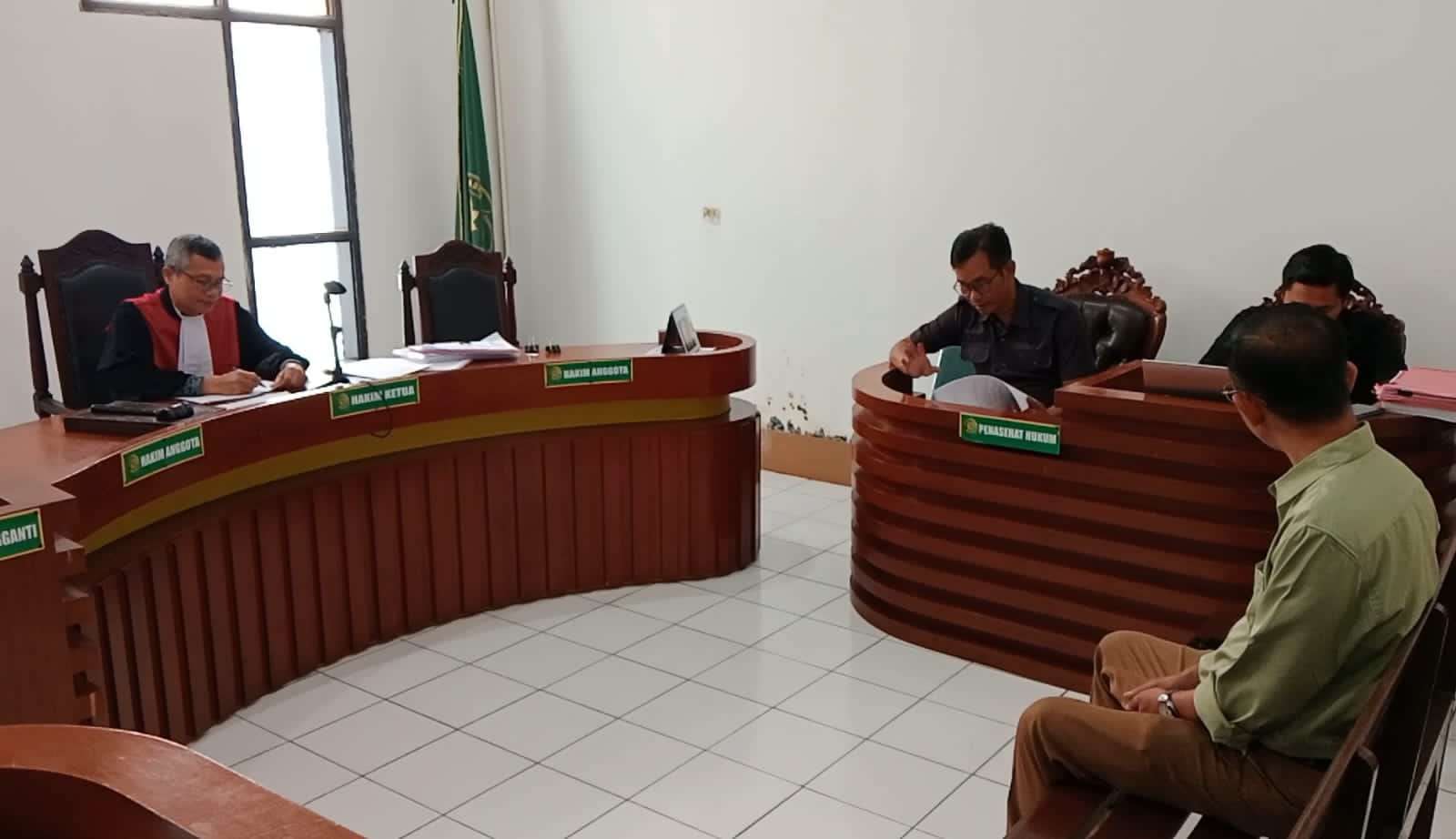 Foto: Sidang praperadilan Permadi Wahyu Dwi Mariyono di Pengadilan Negeri Surabaya melawan Polrestabes dan Kejari Surabaya