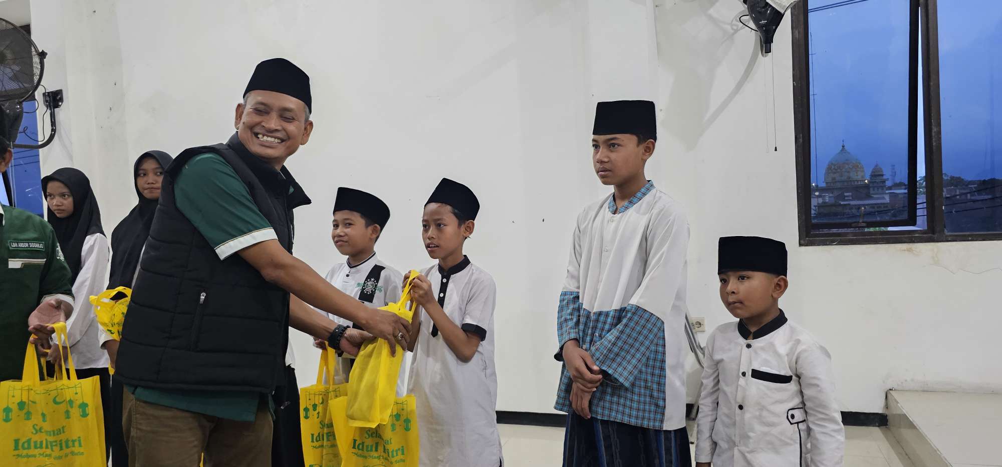 Foto: LBH GP Ansor Sidoarjo menjelaskan tanggung jawab hukum penyelenggara jalan atas kecelakaan akibat jalan rusak.