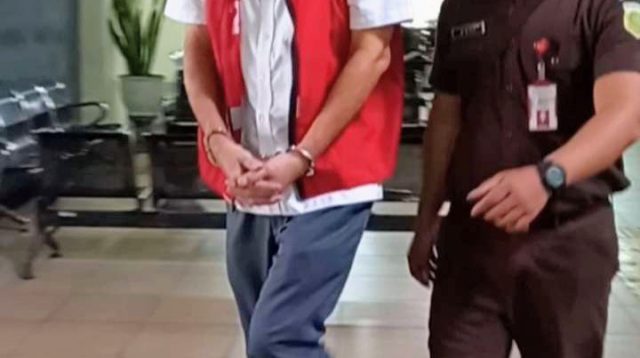 Foto: Kejari Surabaya menetapkan buronan kasus penipuan investasi gula Rp10 miliar di Surabaya