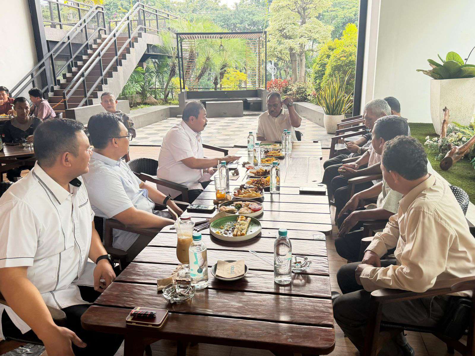Foto: Pertemuan Baintelkam Polri dengan KBPP Polri Jawa Timur membahas penguatan sinergi dan stabilitas informasi publik