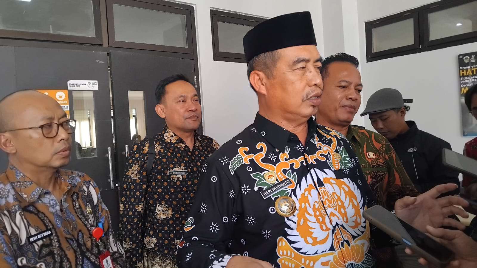 Foto: Bupati Madiun Hari Wuryanto membuka kegiatan peningkatan kapasitas kader Posyandu di Puspem Mejayan