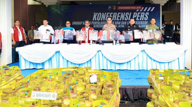 Foto: Barang bukti BBM dan LPG subsidi hasil pengungkapan kasus Ditreskrimsus Polda Jatim 2026