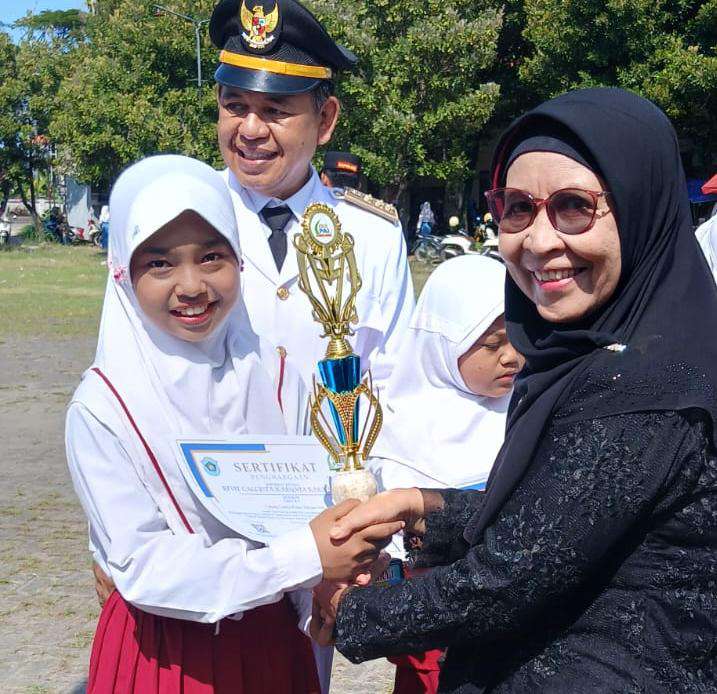 Foto: Siswa SDN 1 Unggulan Sukodadi Lamongan raih juara lomba pidato Bahasa Arab dan Pildacil