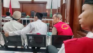 Foto: Suasana sidang tertutup kasus TPKS di Pengadilan Negeri Surabaya