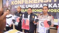 Foto: Konferensi pers Polres Bondowoso mengungkap kasus live streaming asusila berbayar di rumah kontrakan