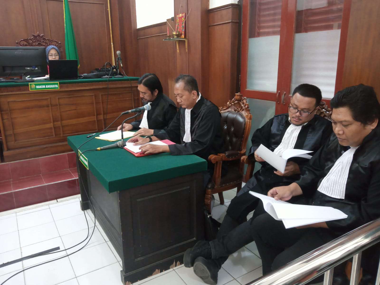 Foto: Sidang pleidoi Hermanto Oerip di Pengadilan Negeri Surabaya terkait kasus investasi 