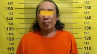 Foto: Polisi mengamankan pelaku pencurian iPhone di kawasan Simo Gunung Surabaya setelah terekam CCTV