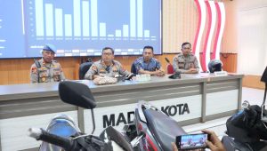 Foto: Polres Madiun Kota Konferensi pers terkait pengungkapan dua kasus curanmor di Kota Madiun.