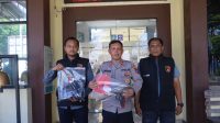 Foto: Polsek Kenjeran mengamankan pelaku pembobolan rumah di Bulak Banteng Surabaya akibat dendam persoalan burung merpati.