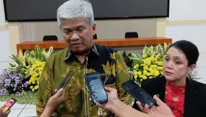 Foto: Seminar nasional Magister Kenotariatan Fakultas Hukum Ubaya bersama NPAU membahas reforma agraria dan ketahanan pangan nasional di Kampus Ubaya Surabaya.