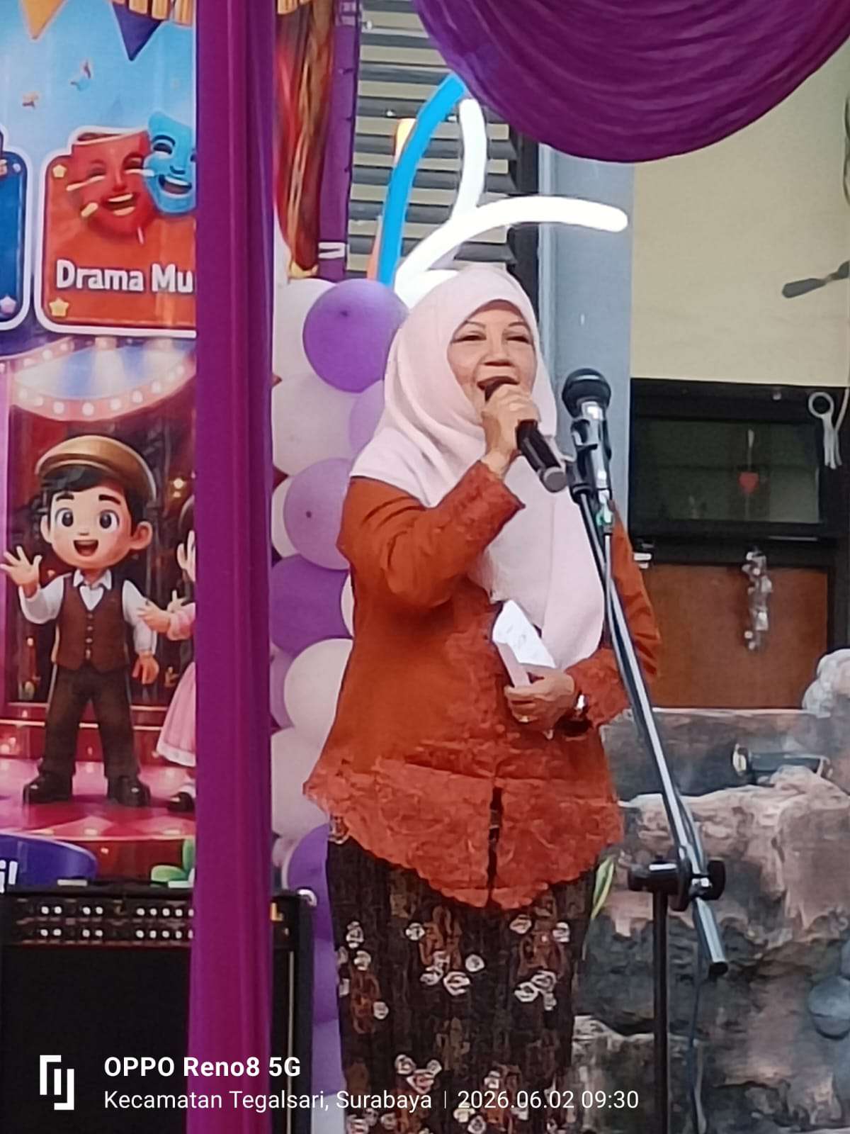 Foto: Kepala SDN Dr. Soetomo I Surabaya, Hj. Samsul Hidayah, S.Pd., M.Pd., 