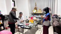 Foto: Tim Tangkap Buron Kejari Surabaya mengamankan Liauw Inggarwati dan Bastian Widjaja, terpidana korupsi kredit fiktif Bank Jatim senilai Rp4,75 miliar yang buron selama hampir tiga tahun.
