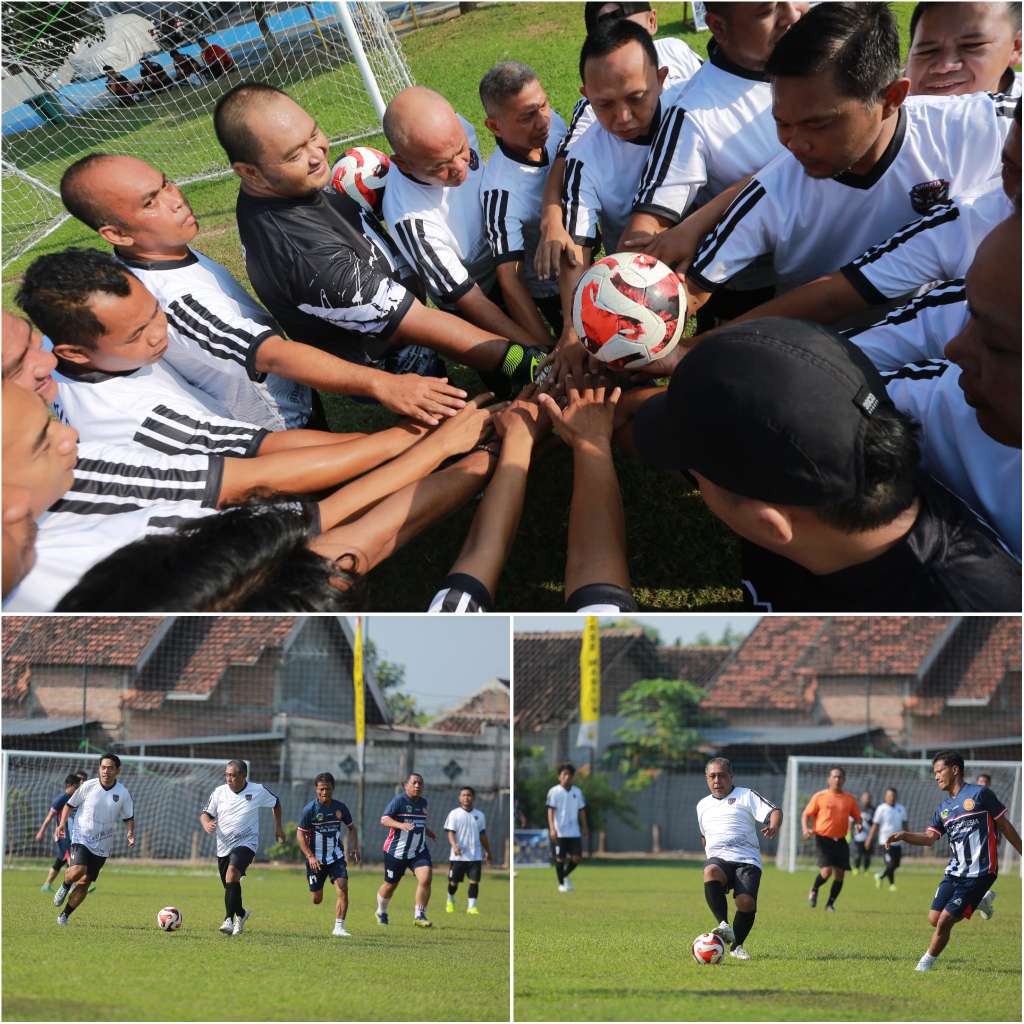 Foto: Skuad Sparta Pena saat menjalani persiapan menghadapi Bank Jatim pada laga Grup D Mini Soccer U-40 Piala Kapolres Madiun 2026 di Madiun.