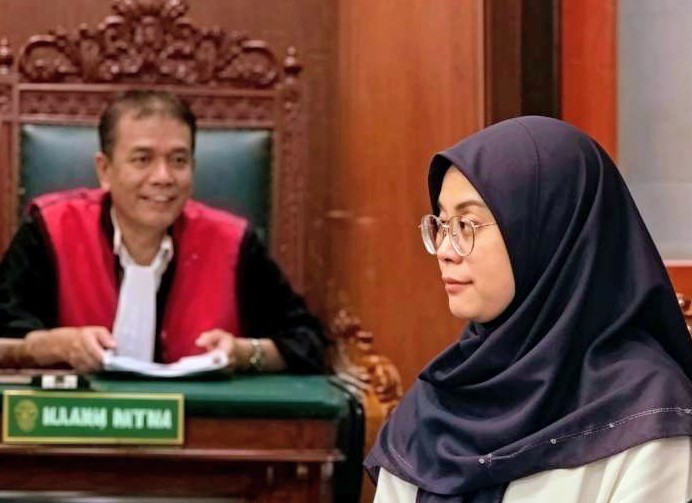 Foto: Majelis Hakim PN Surabaya membacakan vonis terhadap mantan Accounting Manager PT Dejavu Multi Kreasi dalam perkara penggelapan dana perusahaan.