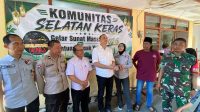 Foto: Pelaksanaan sunat massal gratis Komunitas Selatan Keras di Balai RW V Kupang Panjaan, Kelurahan Dr. Soetomo, Surabaya.