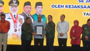 Foto: Penyerahan penetapan perwalian kepada 447 anak di Jawa Timur untuk menjamin akses pendidikan, layanan kesehatan, dan perlindungan hukum.