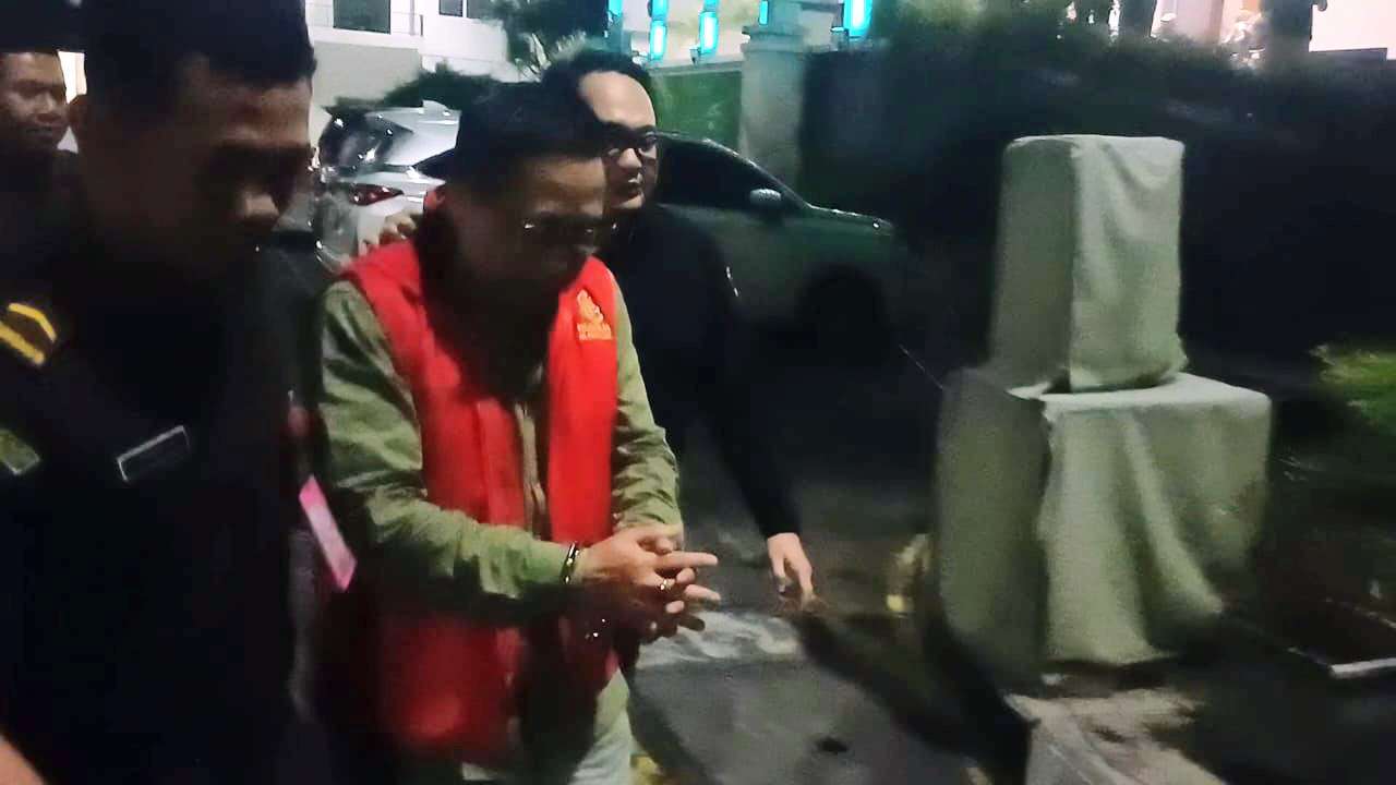 Foto: Mantan Direktur Utama Perusahaan Daerah Taman Satwa Kebun Binatang Surabaya (PD TS KBS), Choirul Anwar (CA),