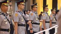 Foto: AKBP Rizki Pratama Wida Prastianto mengikuti serah terima jabatan sebagai Kapolres Madiun Kota di Gedung Semeru Polda Jawa Timur pada 28 Juli 2026.