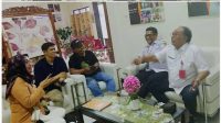 Foto: Kabid Koperasi Disperdagkop-UM Kabupaten Madiun Citra Noviyanto memberikan penjelasan mengenai regulasi koperasi saat menerima kunjungan awak media di Kantor Disperdagkop-UM Kabupaten Madiun, Rabu (29/7/2026).