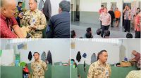 Foto: Petugas Rutan Kelas I Surabaya melakukan penggeledahan blok hunian untuk memperketat pengawasan dan mencegah peredaran narkoba serta handphone ilegal.