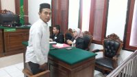 Foto: Jaksa Penuntut Umum membacakan tuntutan terhadap terdakwa Firrizki Rahmatulloh dalam sidang dugaan penipuan penyelenggaraan Jatim Half Marathon 2026 di Pengadilan Negeri Surabaya. Foto: Jaksa Penuntut Umum membacakan tuntutan terhadap terdakwa Firrizki Rahmatulloh dalam sidang dugaan penipuan penyelenggaraan Jatim Half Marathon 2026 di Pengadilan Negeri Surabaya.