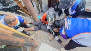 Foto: Kecelakaan lalu lintas di Jalan Karet Bongkaran Pabean Cantian Surabaya yang menewaskan pengendara sepeda motor