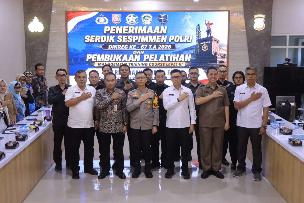 Foto: Studi Lingkungan Sespimmen Polri Dikreg ke-67 di Polres Madiun membahas penguatan UMKM dan pemberdayaan ekonomi masyarakat