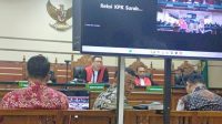 Foto: Bupati Ponorogo nonaktif Sugiri Sancoko usai menjalani sidang vonis di Pengadilan Tipikor Surabaya.