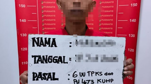 Polrestabes Surabaya mengamankan pelaku kasus dugaan persetubuhan anak 12 tahun di Kecamatan Sawahan