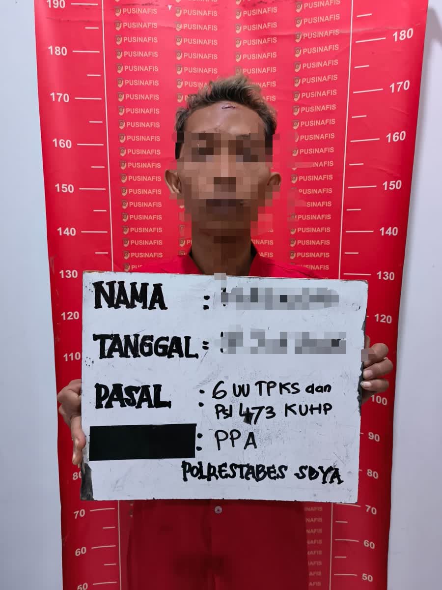 Polrestabes Surabaya mengamankan pelaku kasus dugaan persetubuhan anak 12 tahun di Kecamatan Sawahan