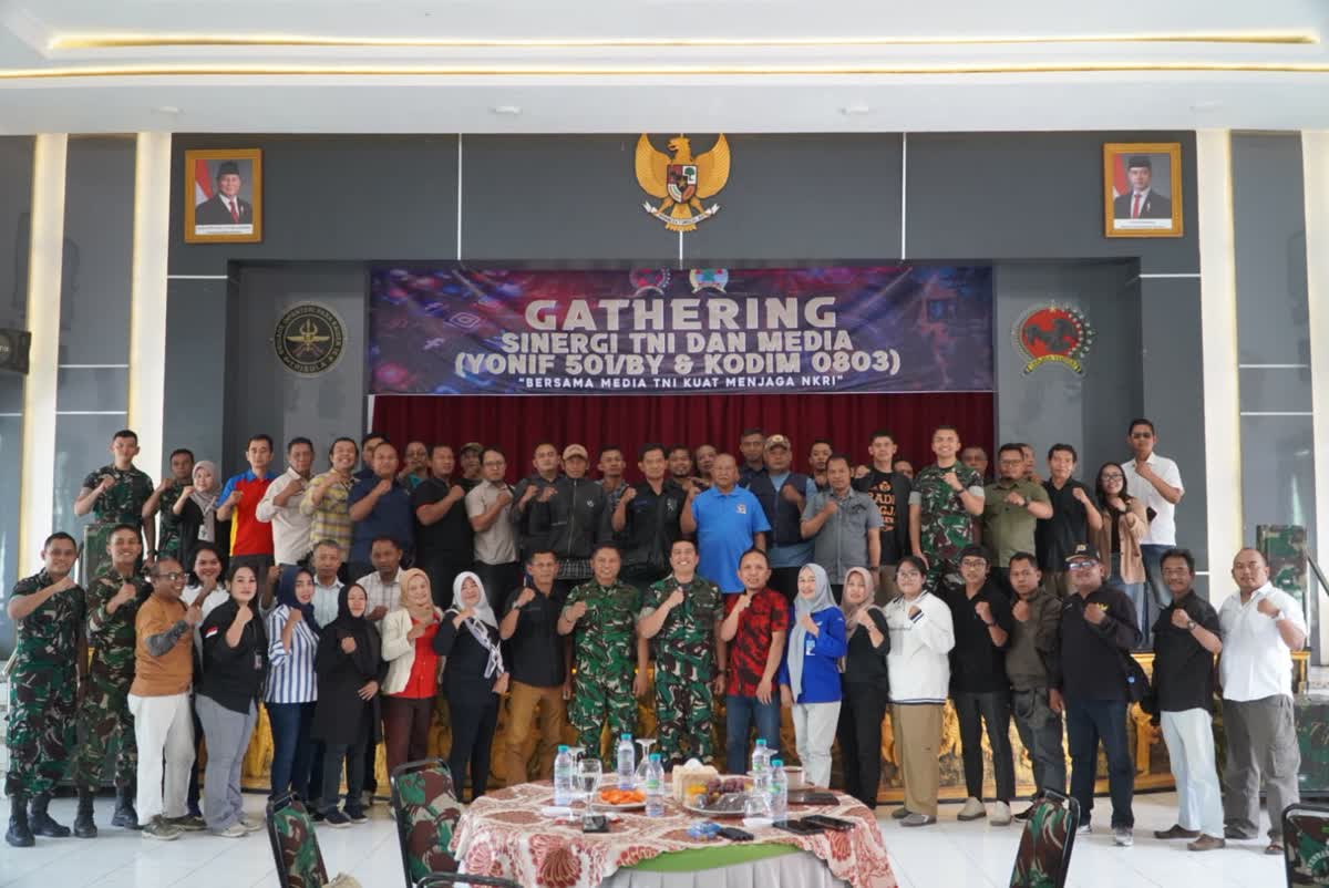 Foto: Gathering Kodim 0803 Madiun dan Yonif 501 BY bersama insan media se-Madiun Raya