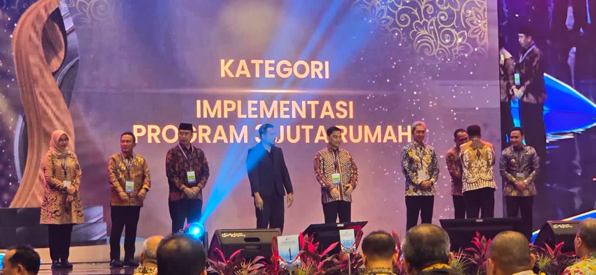 Foto: Kabupaten Madiun meraih Peringkat 3 Nasional Implementasi Program 3 Juta Rumah 2026