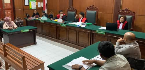 Foto: Mediasi gugatan dugaan ijazah Sukur Prijanto di Pengadilan Negeri Surabaya