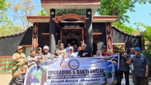 Foto: Kejari Ngawi bersama KOMPAK dan masyarakat menanam pohon produktif di Alas Srigati Ngawi