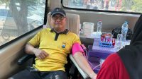 Foto: Polres Madiun Kota mengikuti kegiatan donor darah dalam rangka HUT RRI ke-81 di Kantor RRI Kota Madiun Foto: Polres Madiun Kota mengikuti kegiatan donor darah dalam rangka HUT RRI ke-81 di Kantor RRI Kota Madiun