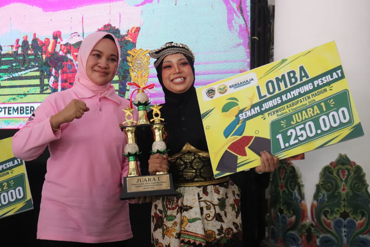Foto: Lomba Senam Jurus Kampung Pesilat 2026 di Pendopo Muda Graha Kabupaten Madiun