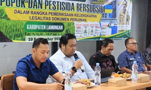 Foto: Kejari Lamongan dan Disperindag memperketat pengawasan distribusi pupuk subsidi di tingkat distributor dan agen