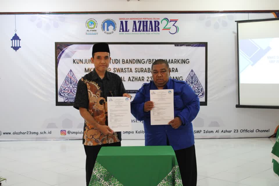 Foto: 28 kepala SMP Swasta Surabaya Utara saat kegiatan benchmarking dan berbagi praktik baik di SMP Islam Al Azhar 23 Semarang
