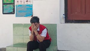 Foto: Terdakwa Jan Leon menjalani persidangan perkara pencabulan anak di PN Surabaya